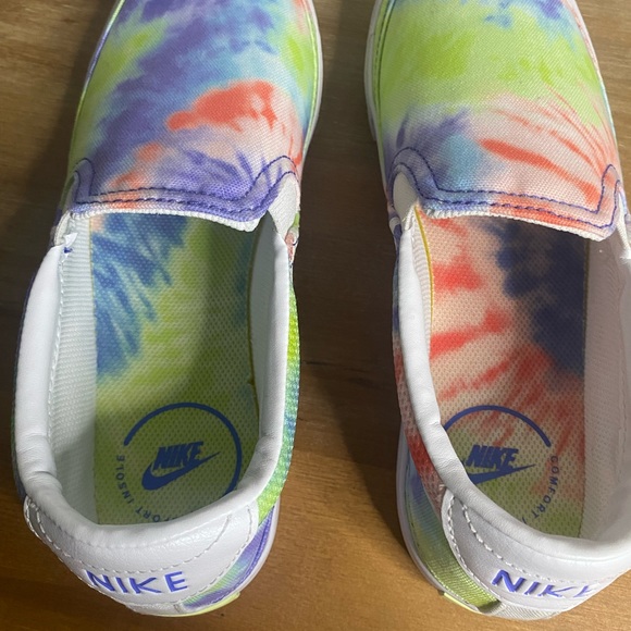 New Women’s NIKE COURT LEGACY SLIP-ON SNEAKER Tie Dye Colorful shoes Size 8 - Picture 6 of 7